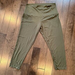 Sweetlegs high waist crop leggings